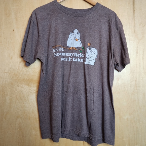 Mr Owl - How many Licks ? Distressed, Vintage style T-Shirt - Picture 2 of 5